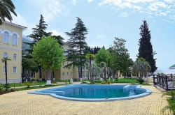 бассейн у корпуса